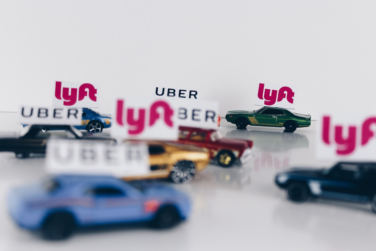 oyuncak arabalar uber lyft konser ekonomisi