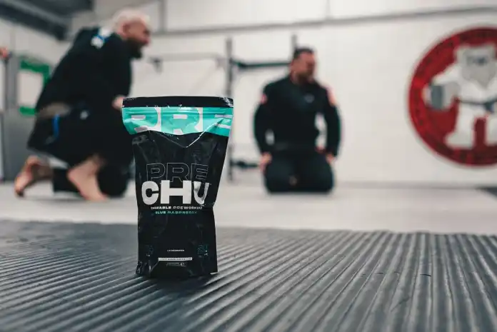 Jak wykorzystać projekt graficzny do rozwoju firmy w 2022 roku 6 black and green plastic bag