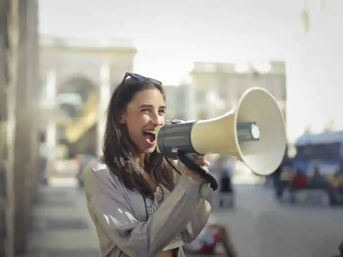 Bagaimana cara memasarkan ke gen z? Menghasilkan prospek dari generasi z 3 eye-catching content.