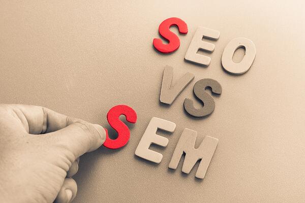 SEO 대 SEM