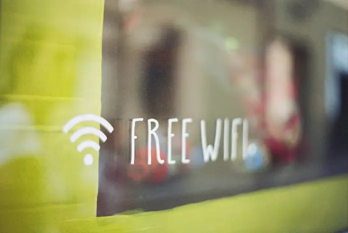 Che cos'è la vendita al dettaglio omnicanale? Costruisci la tua strategia di vendita al dettaglio omnicanale nel 2022 4 free Wi-Fi