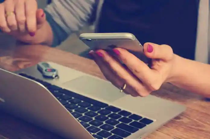 10 tendenze e-commerce per il 2023: quale futuro ha per te 1 Mobile shopping