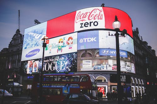Come pubblicizzare il CBD online sui social media