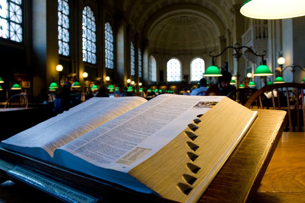 Sala de leitura Bates, Biblioteca Pública de Boston. Trevor Pritchard CC 2.0