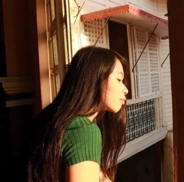 Allia Luzong, A Little Bit Human Kıdemli Editörü. Dijital pazarlama trendleri: TikTok ve kısa biçimli video.