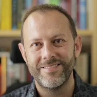 Andrew Cussens, FilmFolk ve Bloomsbury Films'in Kurucusu ve Direktörü. Dijital pazarlama trendleri: Metaverse ve AR/VR teknolojisi.