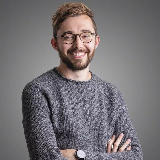 Sam Underwood, E-ticaret SEO Danışmanı. Dijital pazarlama trendleri: Metaverse ve AR/VR teknolojisi.