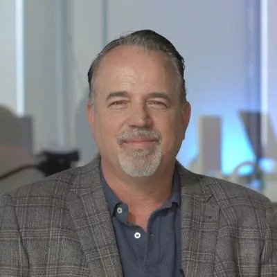 Social Ordeals CEO'su ve Kurucusu Chris Montgomery. Dijital pazarlama trendleri: TikTok ve kısa biçimli video.