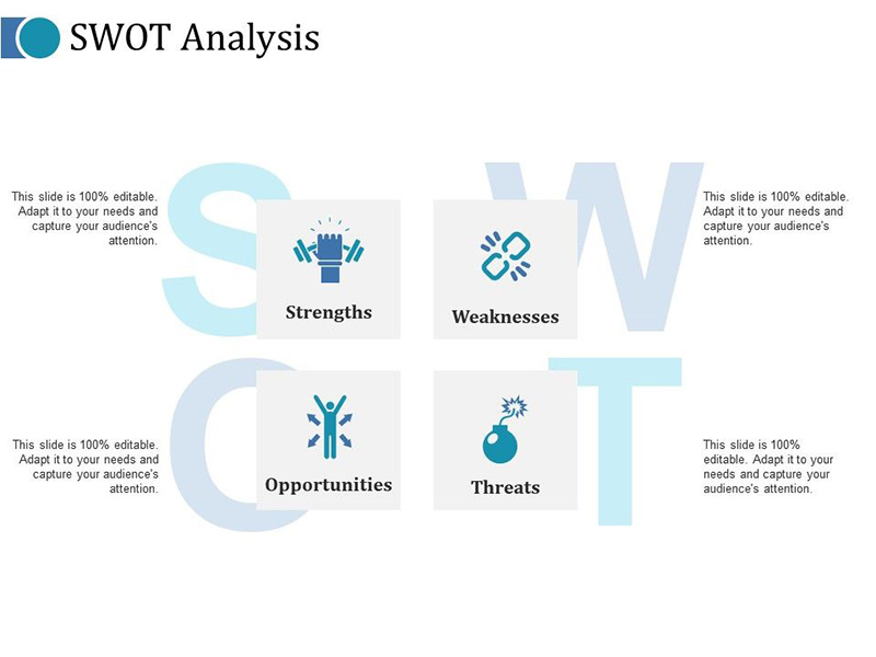 Blue SlideTeam SWOT デザイン