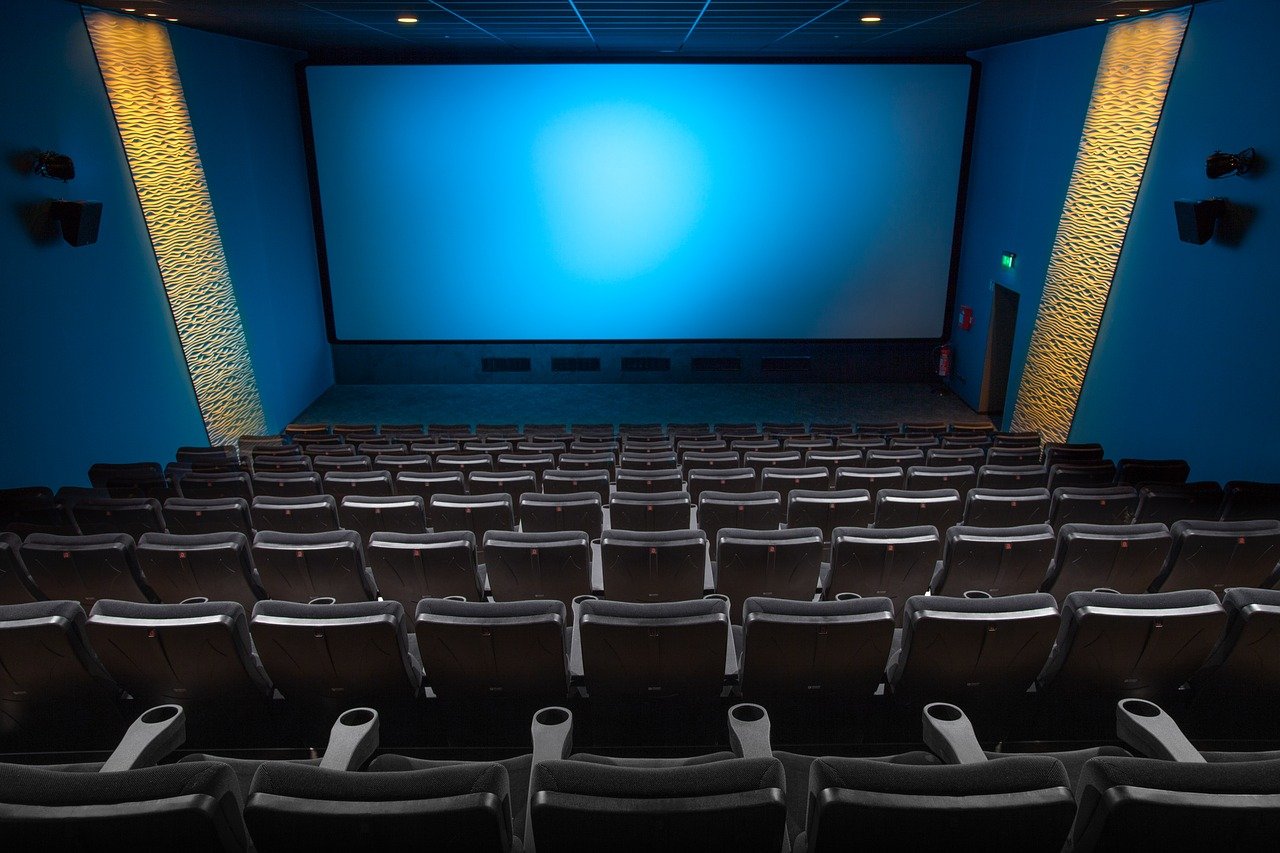 مراجعات السينما والتلفزيون