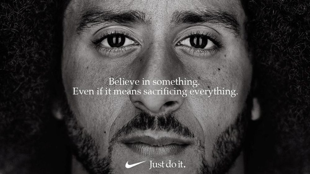 contoh iklan nike