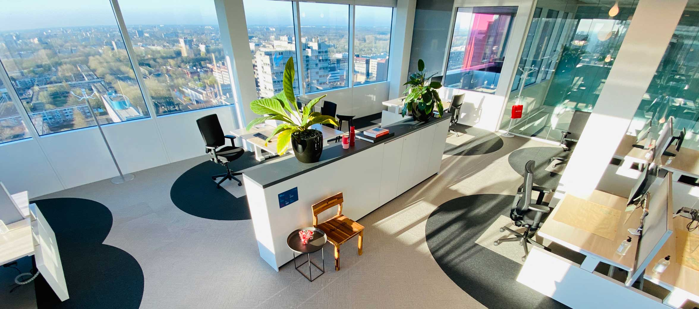 Cushman & Wakefield'den "6 Feet Office"
