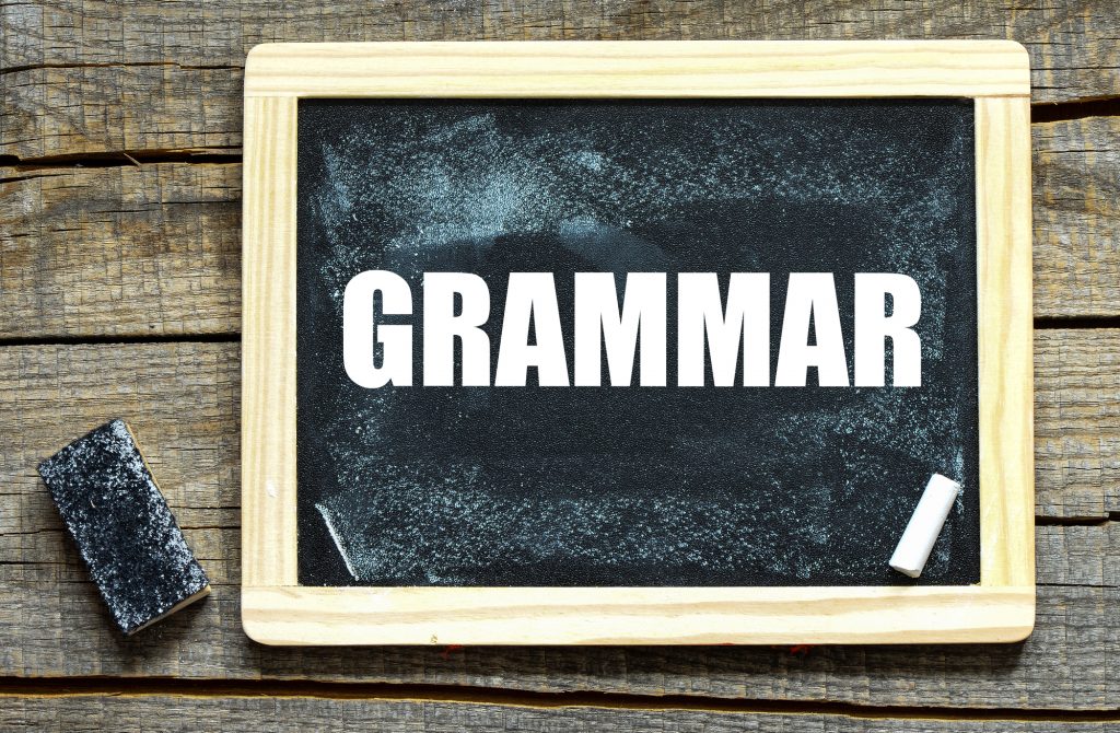Grammatik Haustier ärgert