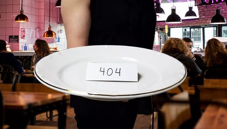 在盘子上送达 404 错误。